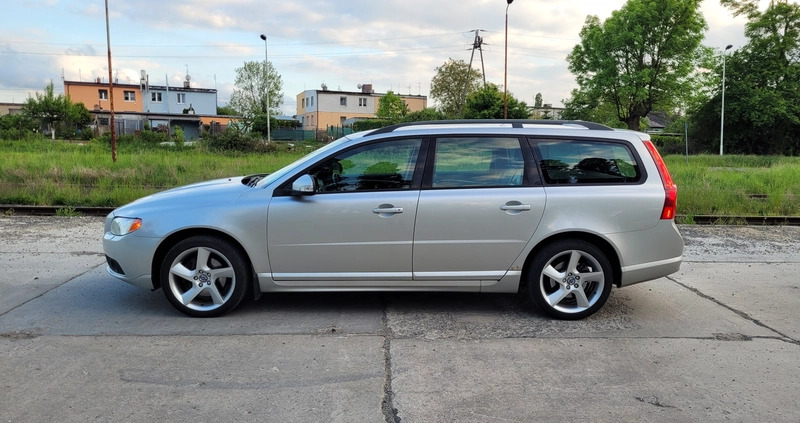 Volvo V70 cena 18000 przebieg: 425000, rok produkcji 2008 z Góra małe 232
